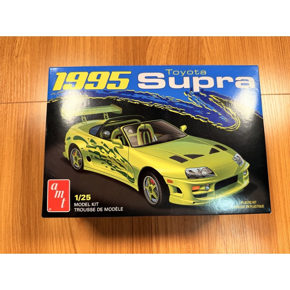 AMT 1/25 1995 Toyota Supra Model Kit AMT1101M Started Engine Block Bagged Parts